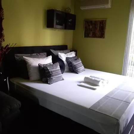 Luxury Sirena Centre Netflix Apartman *