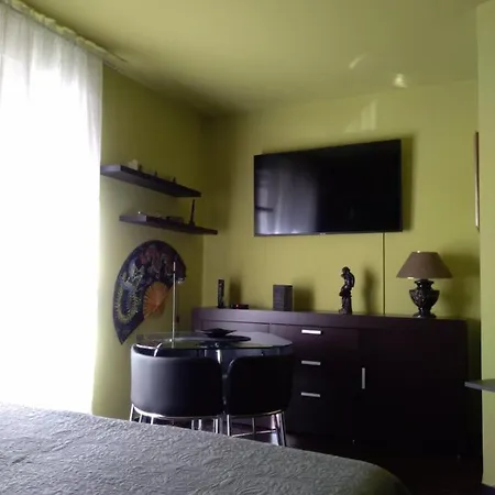 Luxury Sirena Centre Netflix * Split