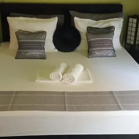 Luxury Sirena Centre Netflix *