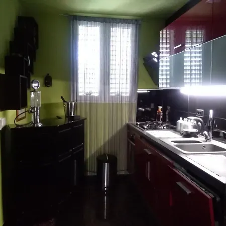 Luxury Sirena Centre Netflix Apartman *