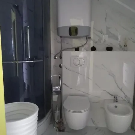 Luxury Sirena Centre Netflix Apartman