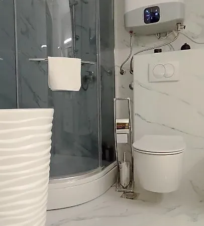 Luxury Sirena Centre Netflix * Split